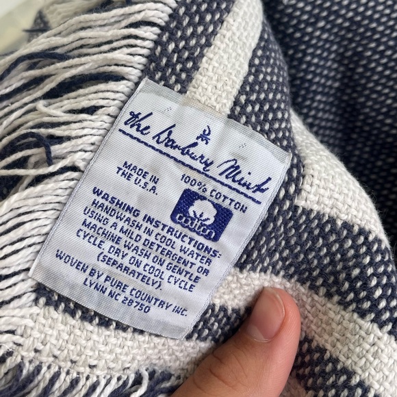 SOLD Vintage Penn State Tapestry Blanket - Picture 3 of 3